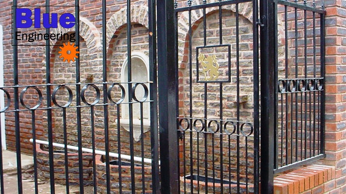 Wood and Steel Driveway Gates, Wrought Iron Gates and fencing